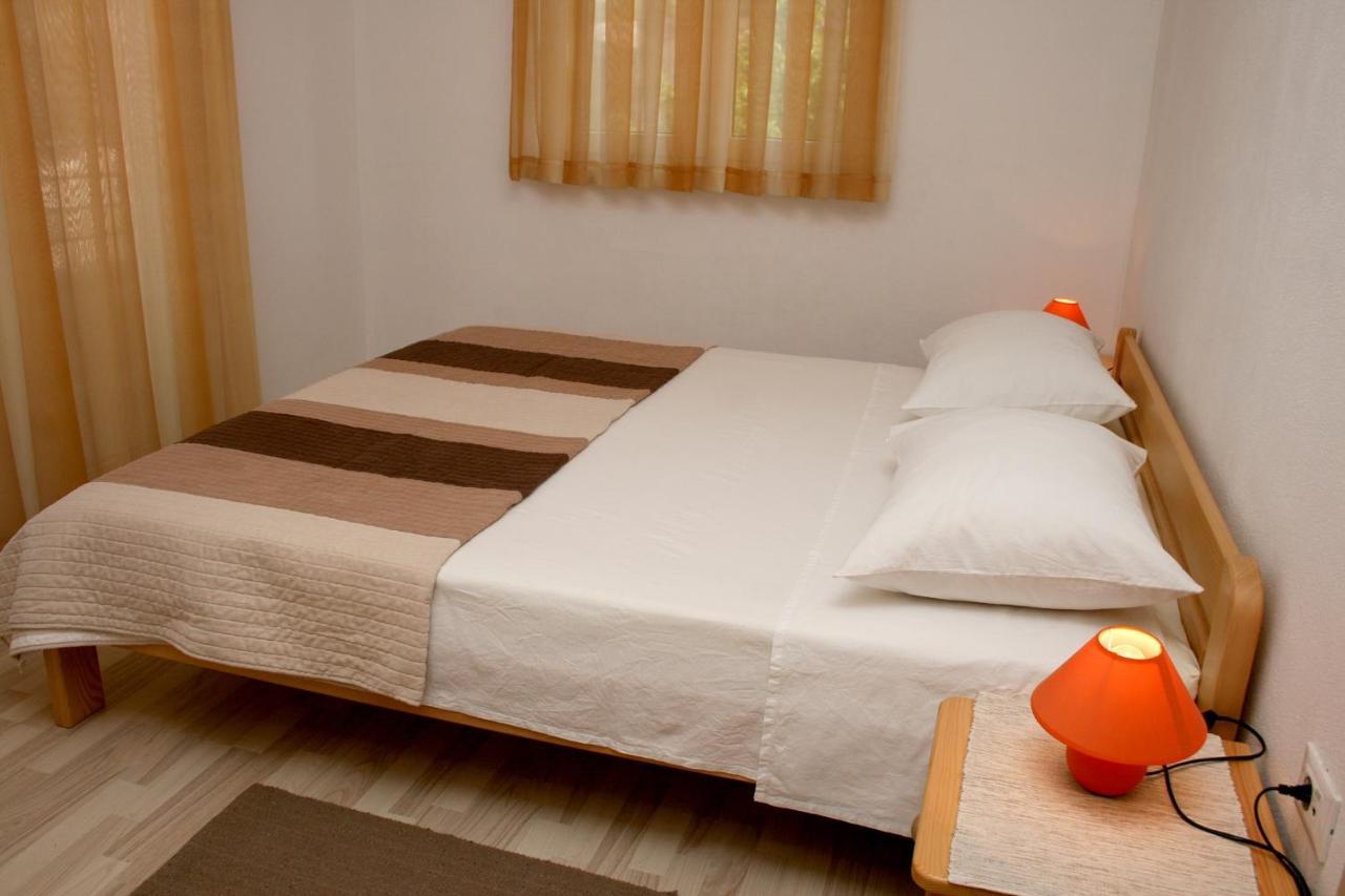 Apartments With A Parking Space Bilo, Primosten - 12870 Εξωτερικό φωτογραφία
