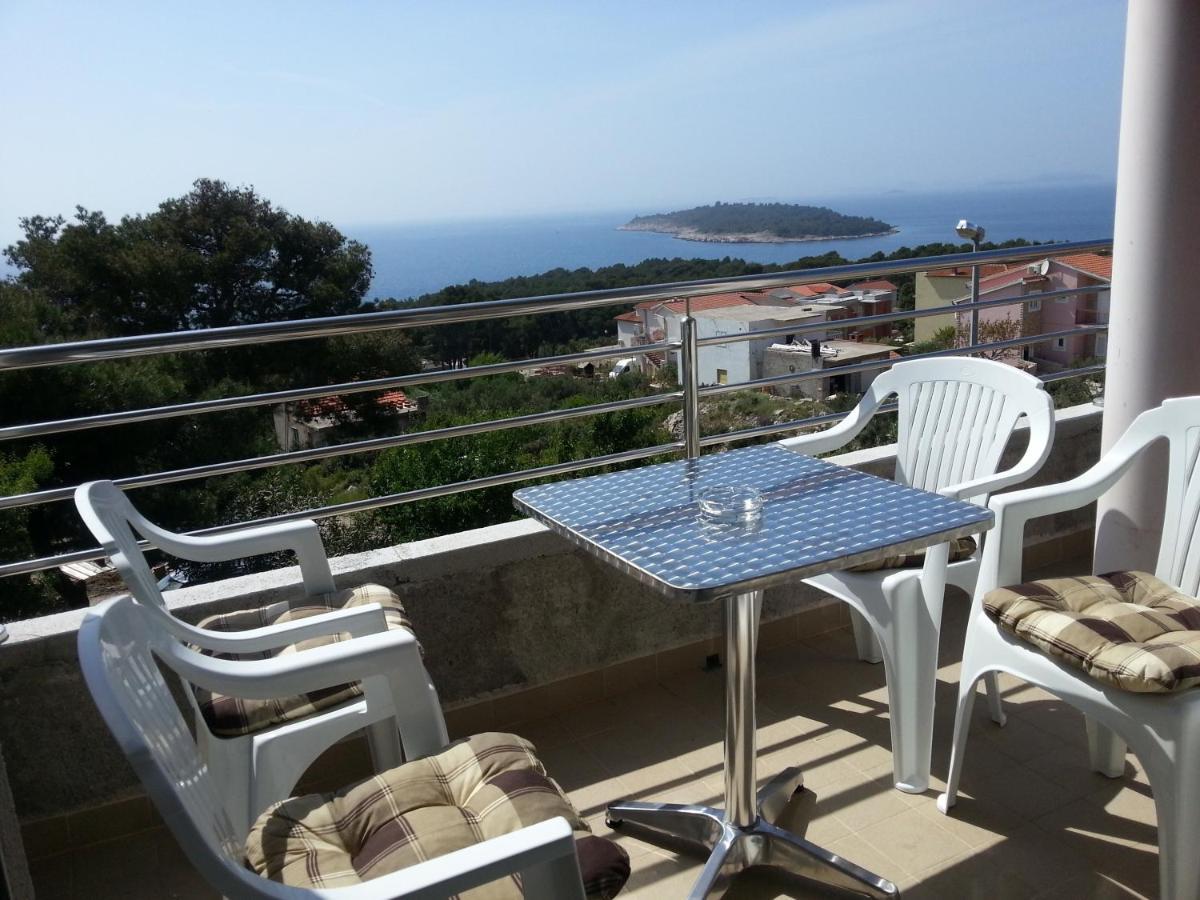 Apartments With A Parking Space Bilo, Primosten - 12870 Εξωτερικό φωτογραφία